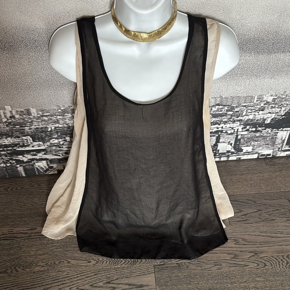 Black and Cream Sheer Sleeveless Top - Picture 3 of 9
